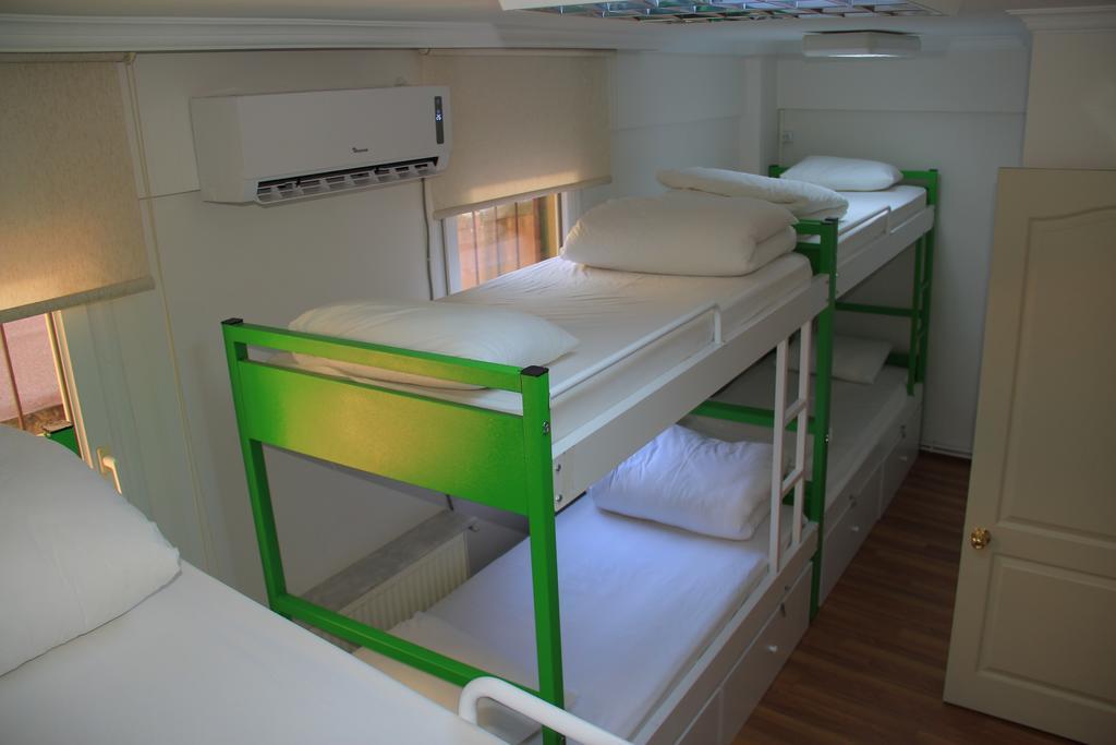 In House Hostel Измир Экстерьер фото